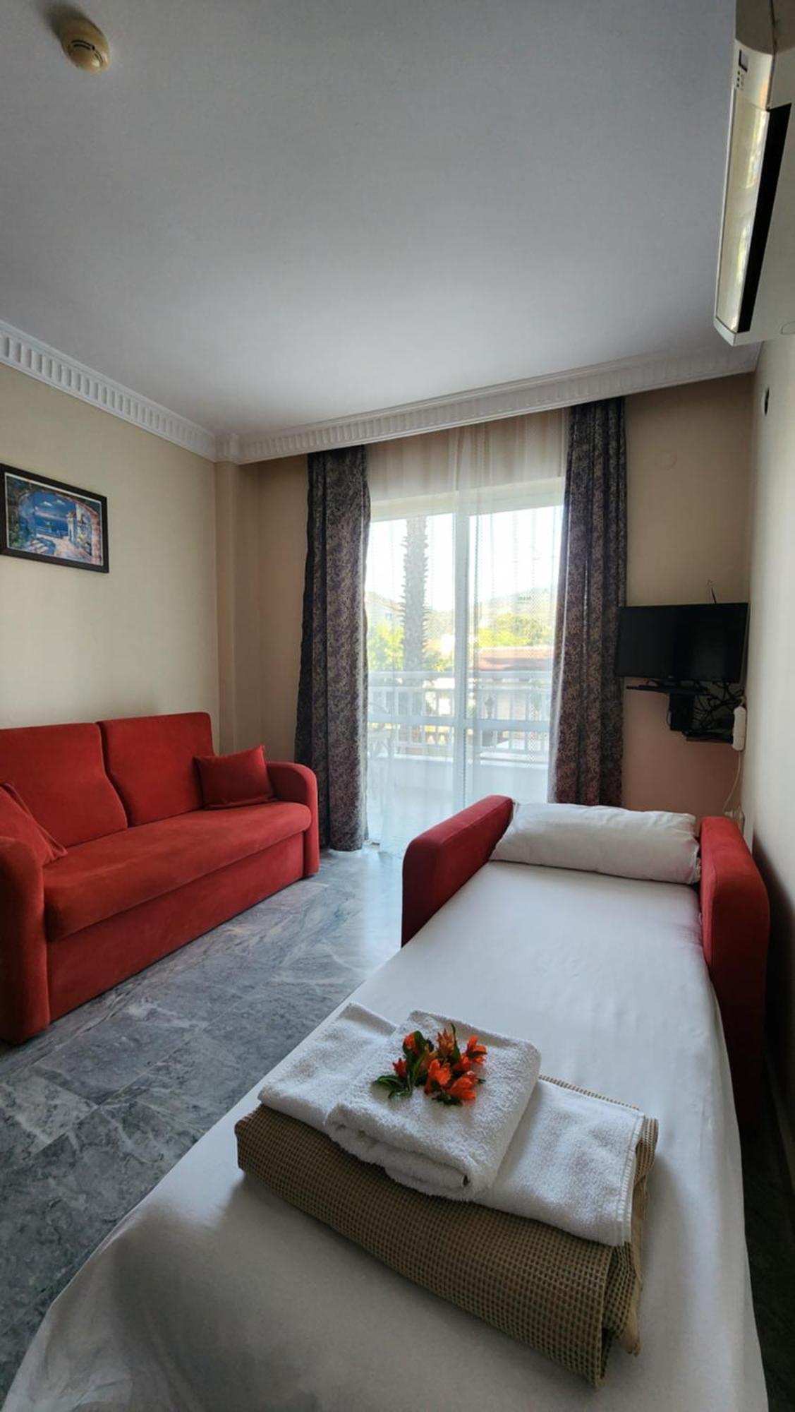 Irem Apart Hotel Мармарис Екстериор снимка