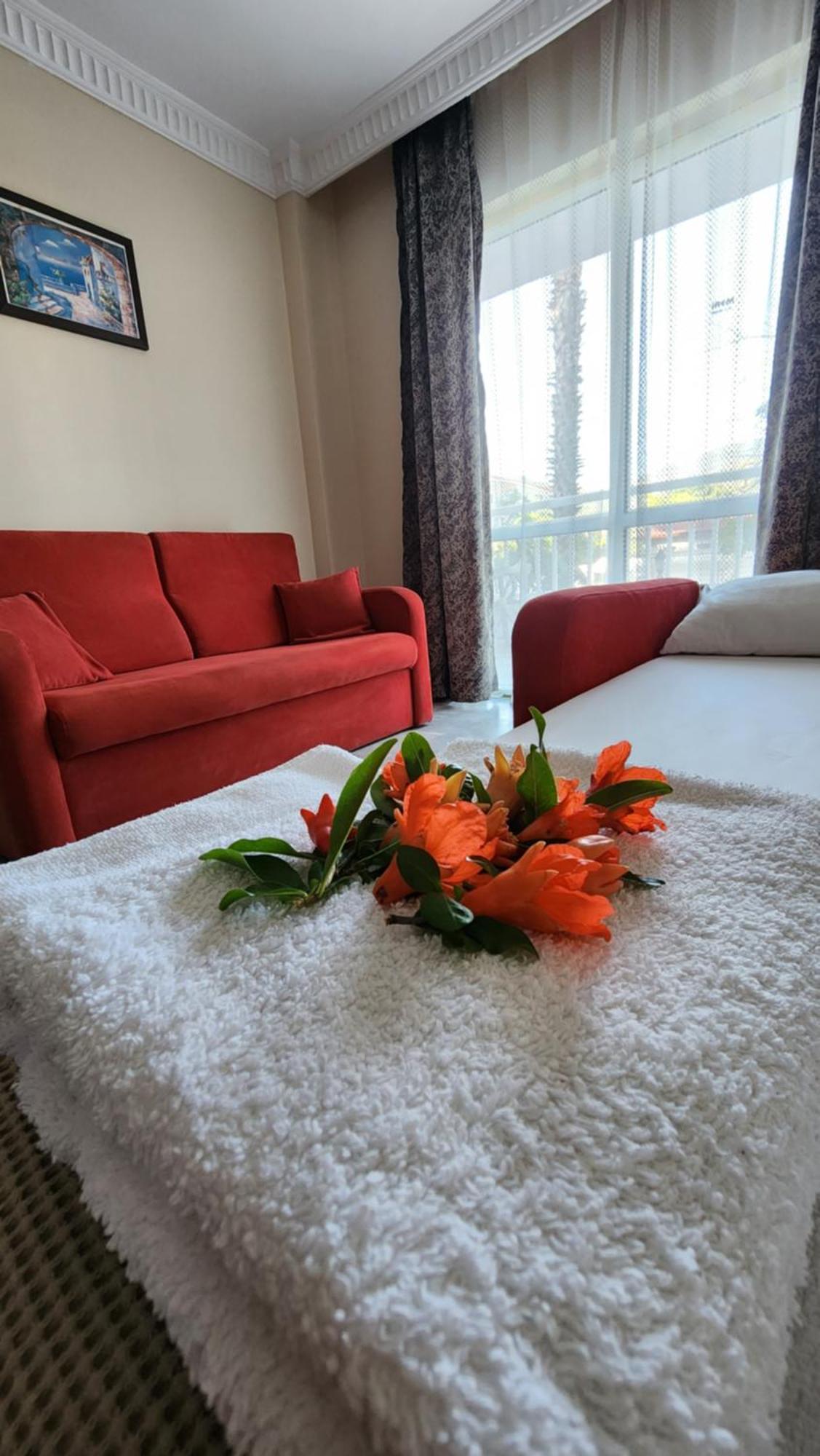 Irem Apart Hotel Мармарис Екстериор снимка