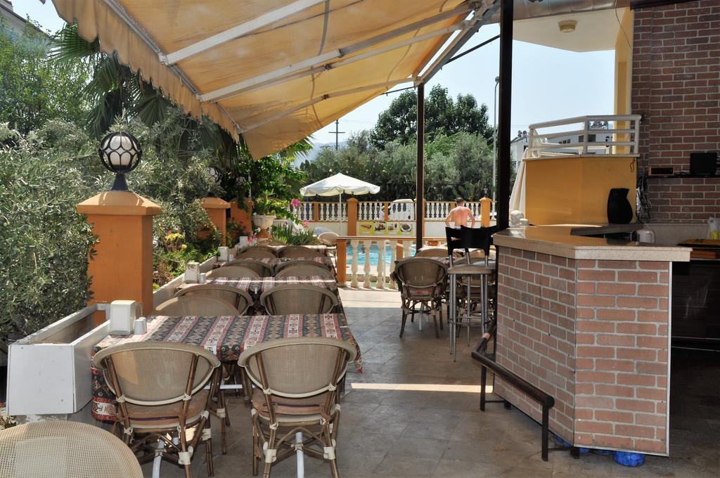 Irem Apart Hotel Мармарис Екстериор снимка