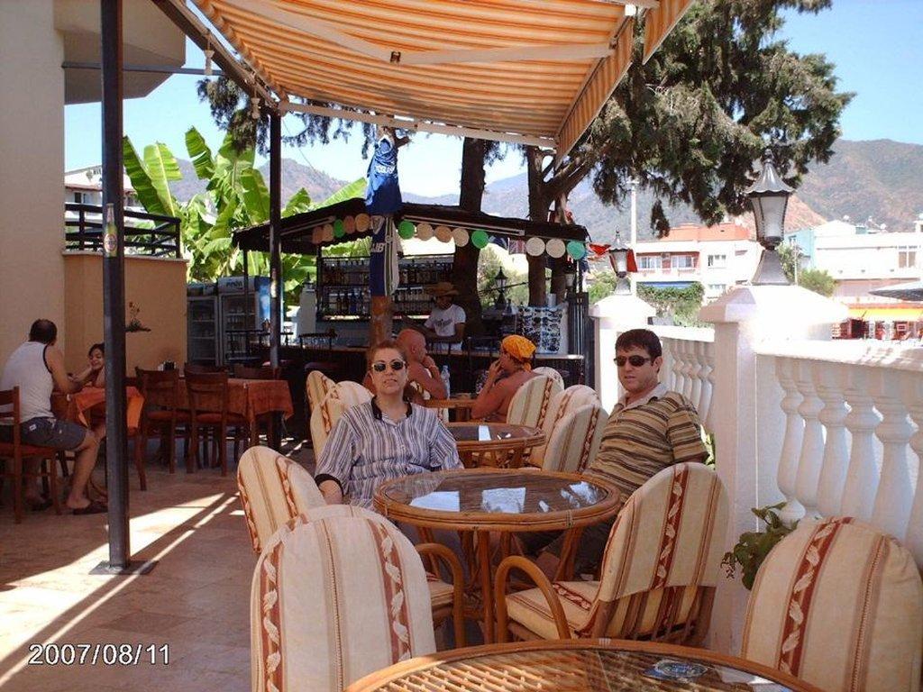Irem Apart Hotel Мармарис Екстериор снимка